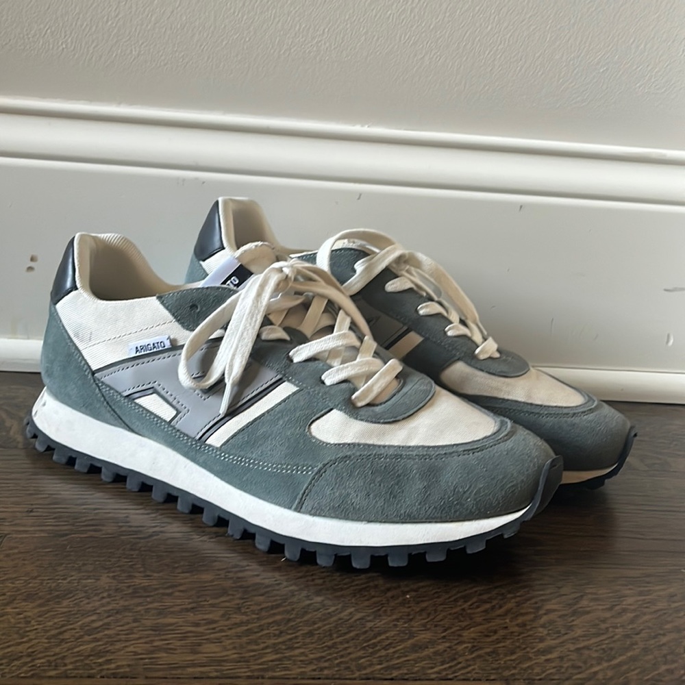 Axel arigato men’s shoes. Size 10.5.